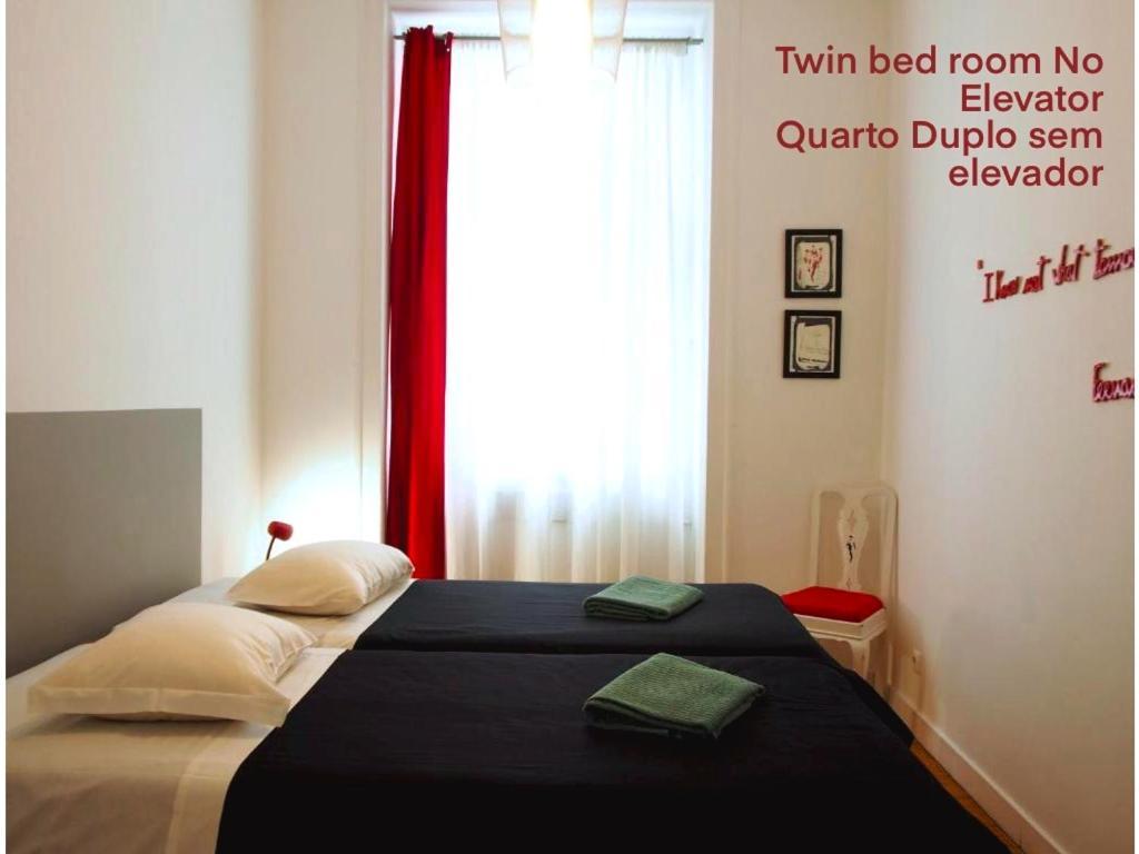 Living Lounge Hostel Lisbon Luaran gambar
