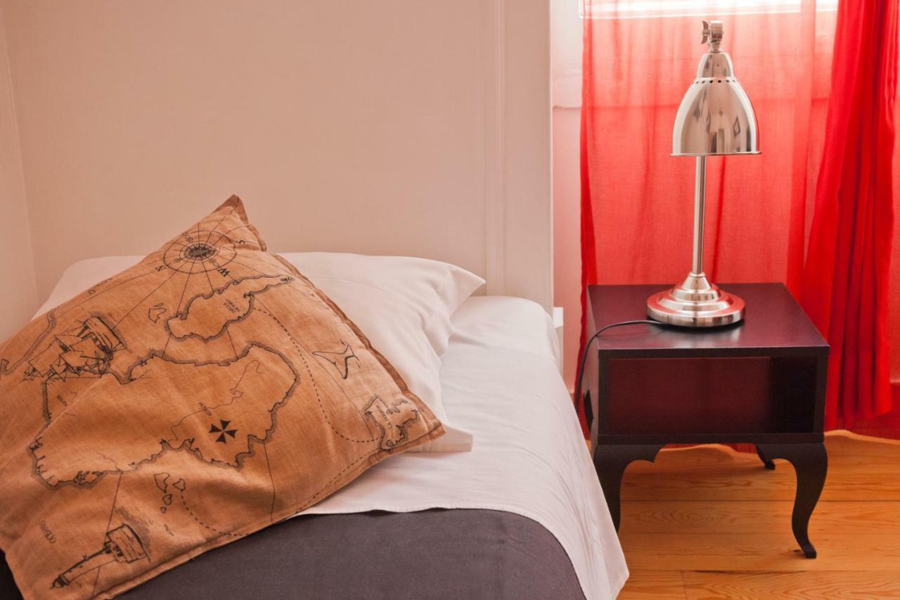 Living Lounge Hostel Lisbon Luaran gambar
